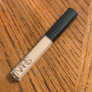 Nars Radiant Creamy Concealer - Vanilla (Light 2)